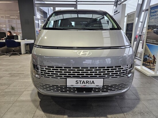 HYUNDAI Staria HEV Tour 9 US4 Style 1,6 T-GDI HEV 9míst 158 kW_3