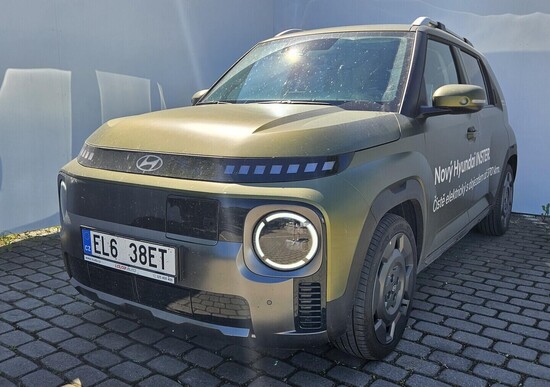 HYUNDAI INSTER 4S AX EV Cross POWER 49 kWh 84 kW_1