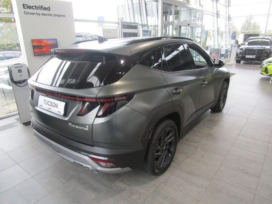 HYUNDAI TUCSON NX4 20 Years Luxury 1,6 T-GDI 118 kW_2