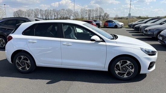 HYUNDAI I30 HB 26 1,6TGDI 110 kW DCT SMART_4
