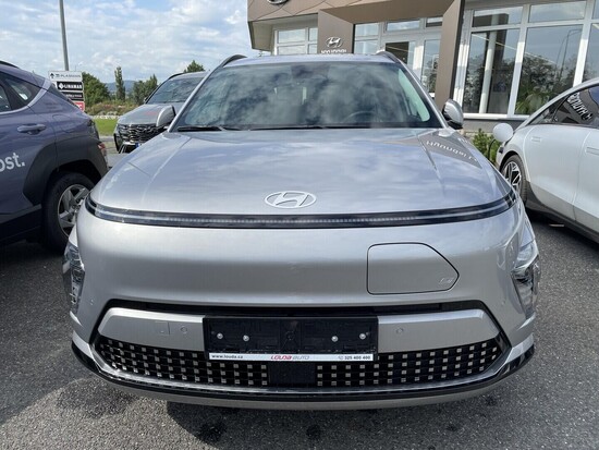 HYUNDAI KONA EV SX2 Czech Edition POWER 64,8 kWh 150 kW_2