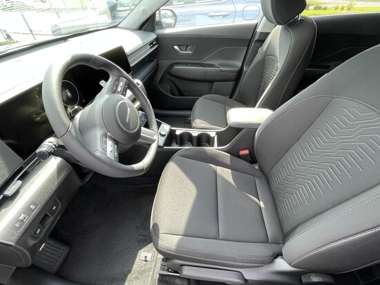 HYUNDAI KONA EV SX2 Czech Edition POWER 64,8 kWh 150 kW_5