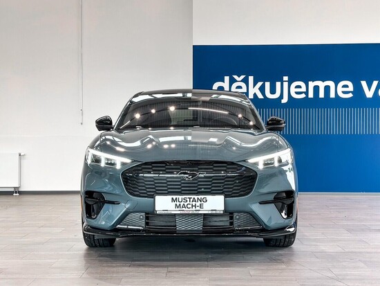 FORD Mustang Mach-E 5D 98,7 kWh PRODLOUŽENÝ DOJEZD 358 kW_2