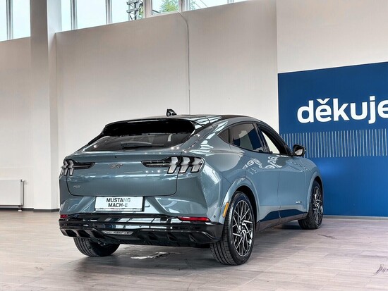 FORD Mustang Mach-E 5D 98,7 kWh PRODLOUŽENÝ DOJEZD 358 kW_4