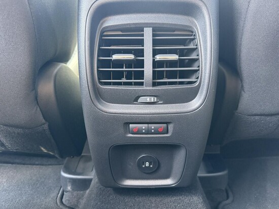 FORD Kuga  1,5 EcoBoost 137 kW_3