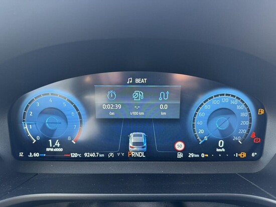 FORD Kuga  1,5 EcoBoost 137 kW_4