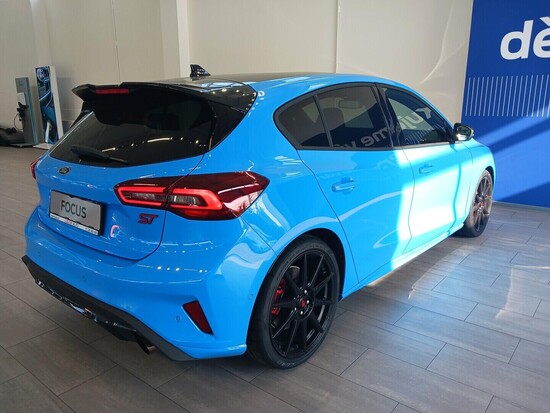 FORD Focus ST 5D 2,3 EcoBoost 206 kW_4