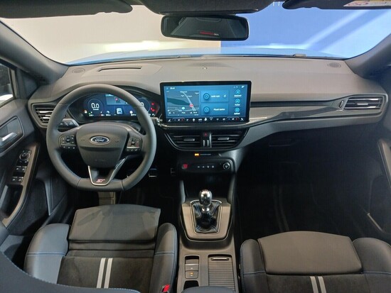 FORD Focus ST 5D 2,3 EcoBoost 206 kW_5