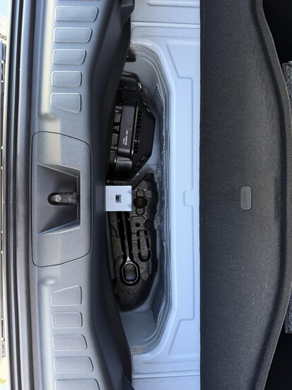 FORD Elektrický Explorer Premium 77 kWh,0 PRODLOUŽENÝ DOJEZD 210 kW_2