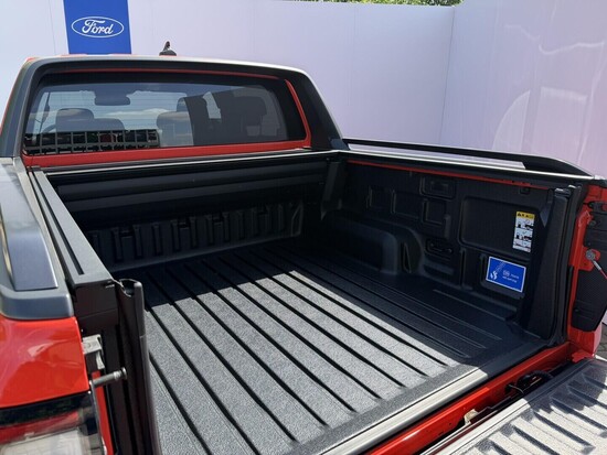FORD Raptor Double Cab 3,0 EcoBoost V6 Twin-Turbo 215 kW_2