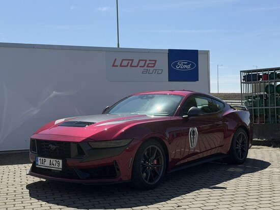 FORD Mustang Fastback 5,0 DARK HORSE 334 kW_1