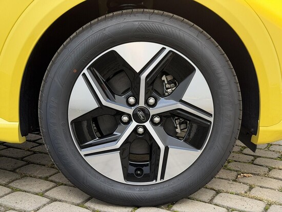 FORD Puma Gen-E Select 46,8 kWh 123 kW_5