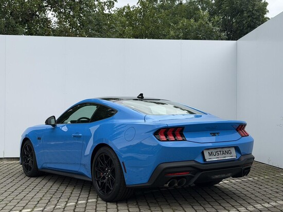 FORD Mustang Fastback 5,0 GT 328 kW_2