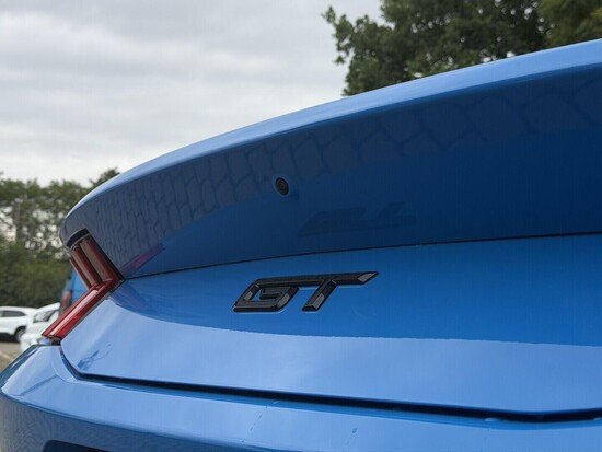 FORD Mustang Fastback 5,0 GT 328 kW_4