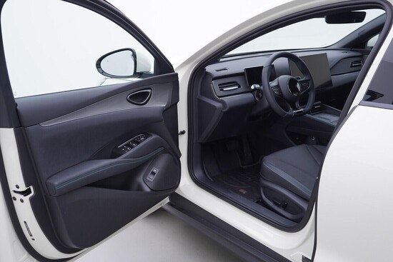 BYD SEAL 6 DM-i  Touring Comfort  156 kW_4