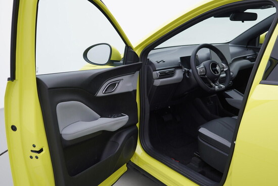 BYD Dolphin Surf Active  65 kW_4