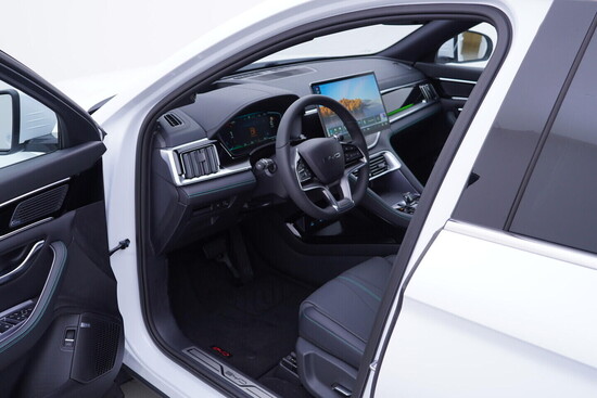 BYD SEAL U DMi Design plug-in hybrid 238 kW_4