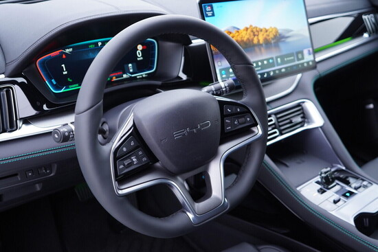 BYD SEAL U DMi Design plug-in hybrid 238 kW_5