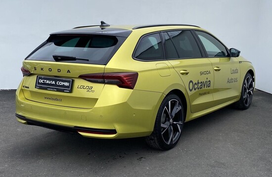 ŠKODA Octavia Combi Sportline 2,0 TDI 110 kW_5