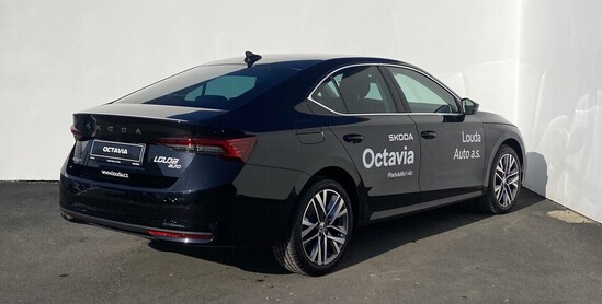 ŠKODA Octavia Selection 1,5 TSI 110 kW_5