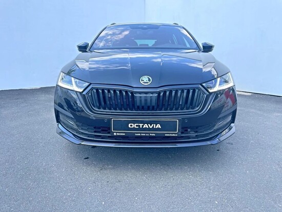 ŠKODA Octavia Combi Sportline 2,0 TDI 110 kW_1