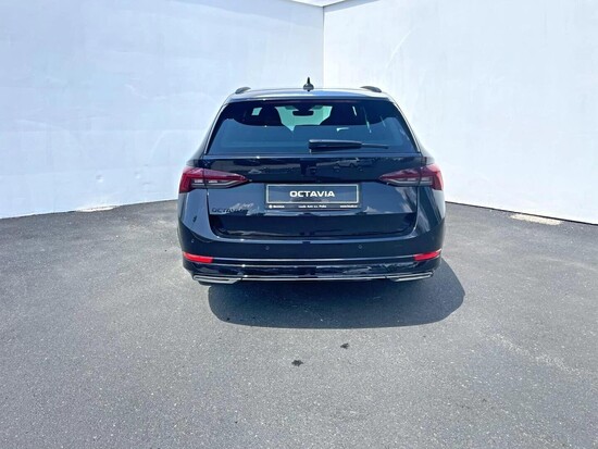 ŠKODA Octavia Combi Sportline 2,0 TDI 110 kW_4