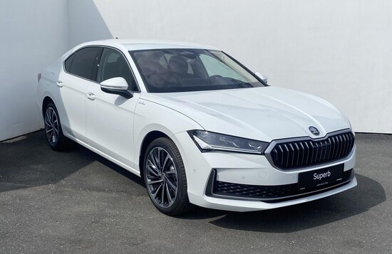 ŠKODA Superb L&K 2,0 TDI 4x4 142 kW_3