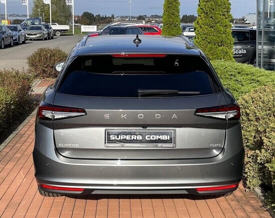 ŠKODA Superb Combi L&K 2,0 TDI 142 kW_4