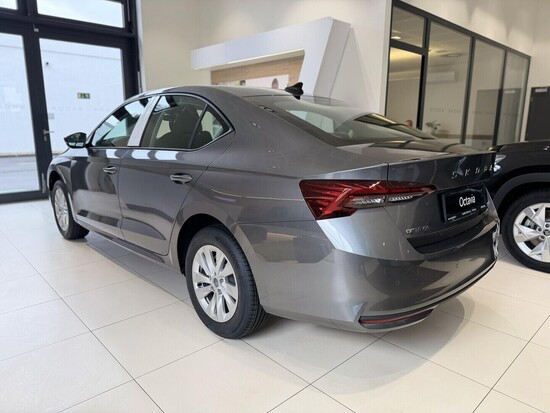 ŠKODA Octavia Selection 1.5 TSI 85 kW DSG_3