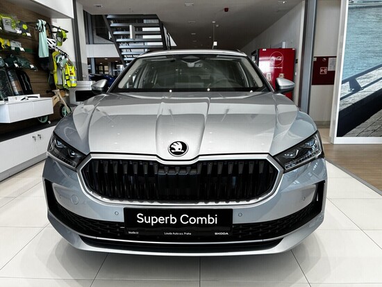 ŠKODA Superb Combi Selection  142 kW_1