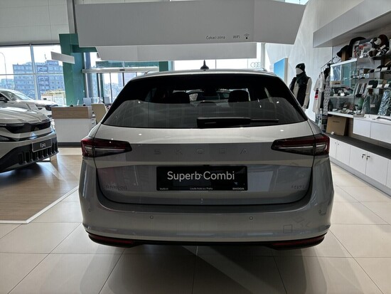 ŠKODA Superb Combi Selection  142 kW_3