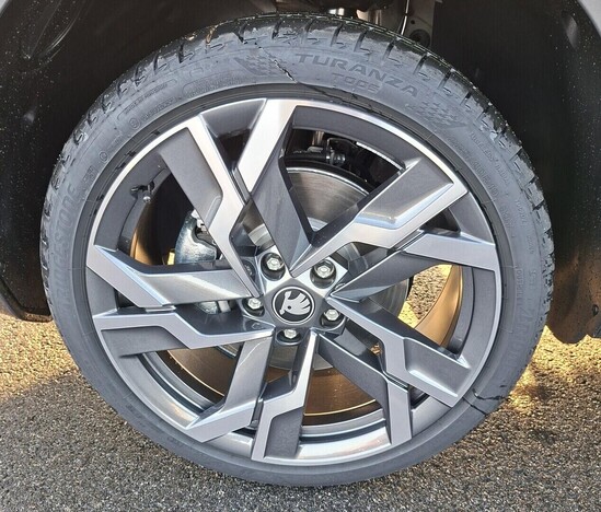 ŠKODA Karoq Sportline 1,5 TSI 110 kW_3