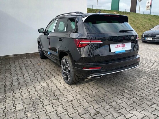 ŠKODA Karoq Sportline 1,5 TSI 110 kW 7-stup. automat._5