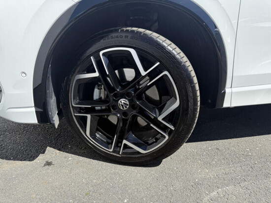 VOLKSWAGEN Tiguan R-Line 2,0 TDI 4MOT 142 kW_4