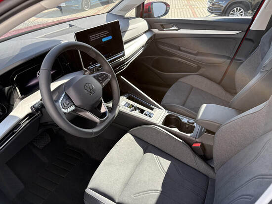 VOLKSWAGEN Golf Variant People 1,5 eTSI 110 kW 7 DSG_5