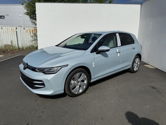 VOLKSWAGEN Golf People 1,5 TSI 85 kW_2