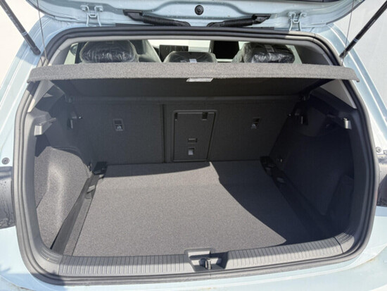 VOLKSWAGEN Golf People 1,5 TSI 85 kW_4