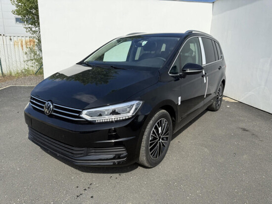 VOLKSWAGEN Touran People 1,5 TSI EVO2 7DSG 110 kW_1