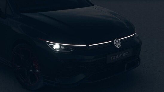 VOLKSWAGEN Golf GTI Edition 50 2.0 TSI 239 kW_4