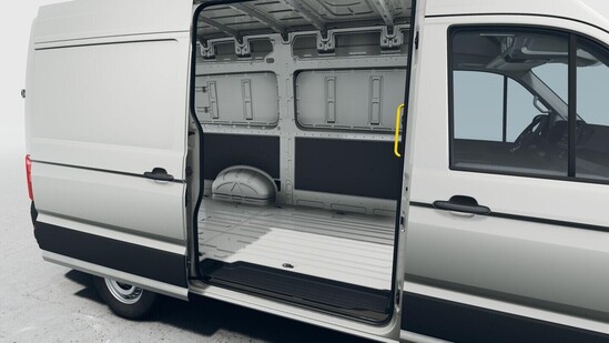 VOLKSWAGEN Crafter skříň 35 6G FWD DR 103 kW_3