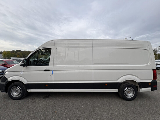 VOLKSWAGEN Crafter skříň 35 6G FWD DR 103 kW_2