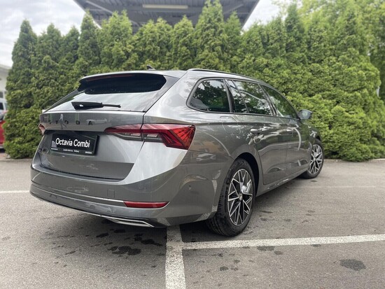 ŠKODA Octavia Combi Sportline 2,0 TDI 110 kW 7DSG_2