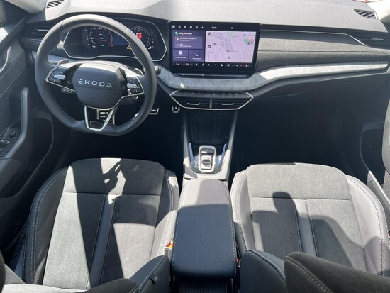 ŠKODA Octavia Combi Dynamic 1,5 TSI m-HEV 110 kW 7-stup. automat._4