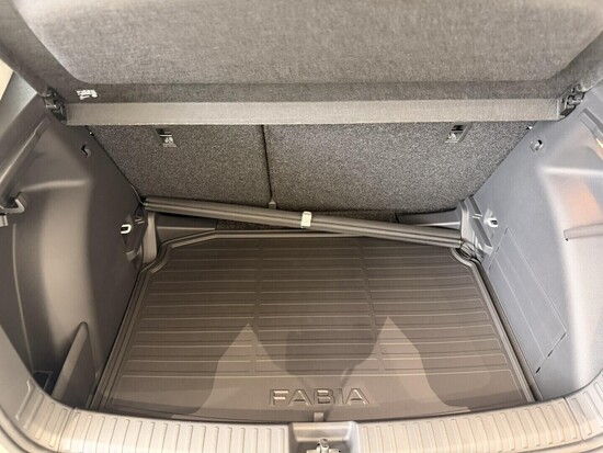 ŠKODA Fabia Selection 1.0 MPI 59 kW_5