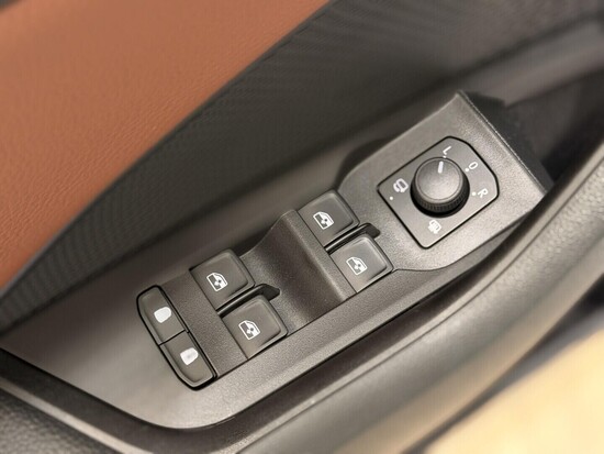 ŠKODA Octavia Combi Exclusive Selection 2.0 TSI 150 kW DSG 4x4_5