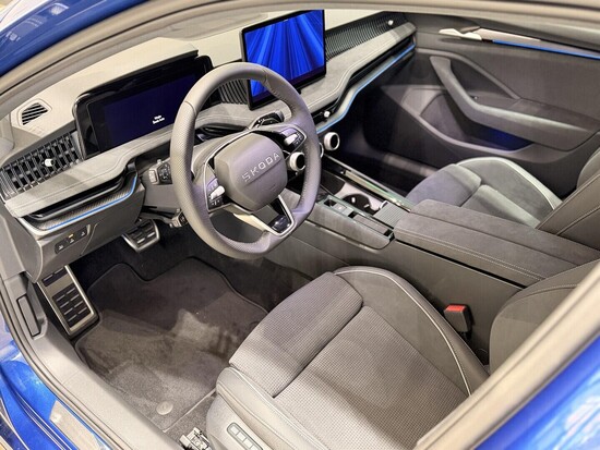 ŠKODA Superb Combi Sportline 2.0 TDI 142 kW 4x4 DSG_3