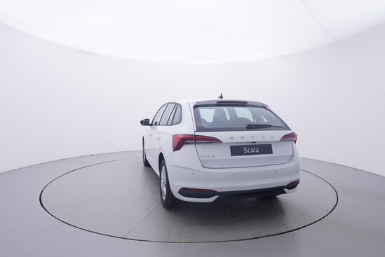 ŠKODA Scala Selection 1,0 TSI 85 kW_4