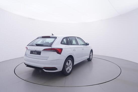 ŠKODA Scala Selection 1,0 TSI 85 kW_5
