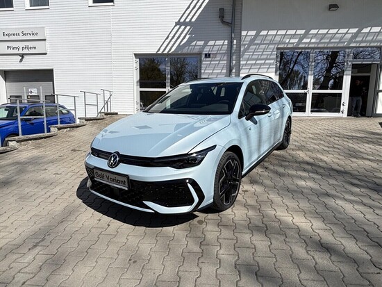 VOLKSWAGEN Golf V. R-line People 1,5 eTSI 7DSG mHEV 110 kW_1