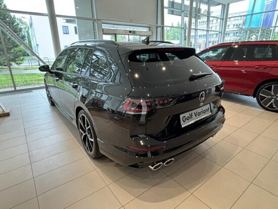 VOLKSWAGEN Golf Variant R 2,0 TSI 245 kW 4M 7DSG 2,0 245 kW_2